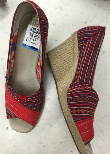 Toms wedges