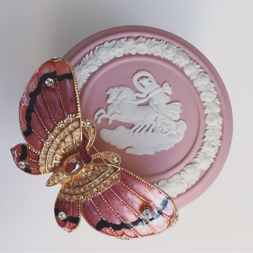 vintage brooch; Wedgwood box